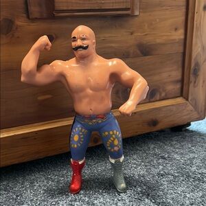 1984 Iron Sheik LJN Tinton Sports 8” WWF, WWE figure Classic Vintage Wrestling